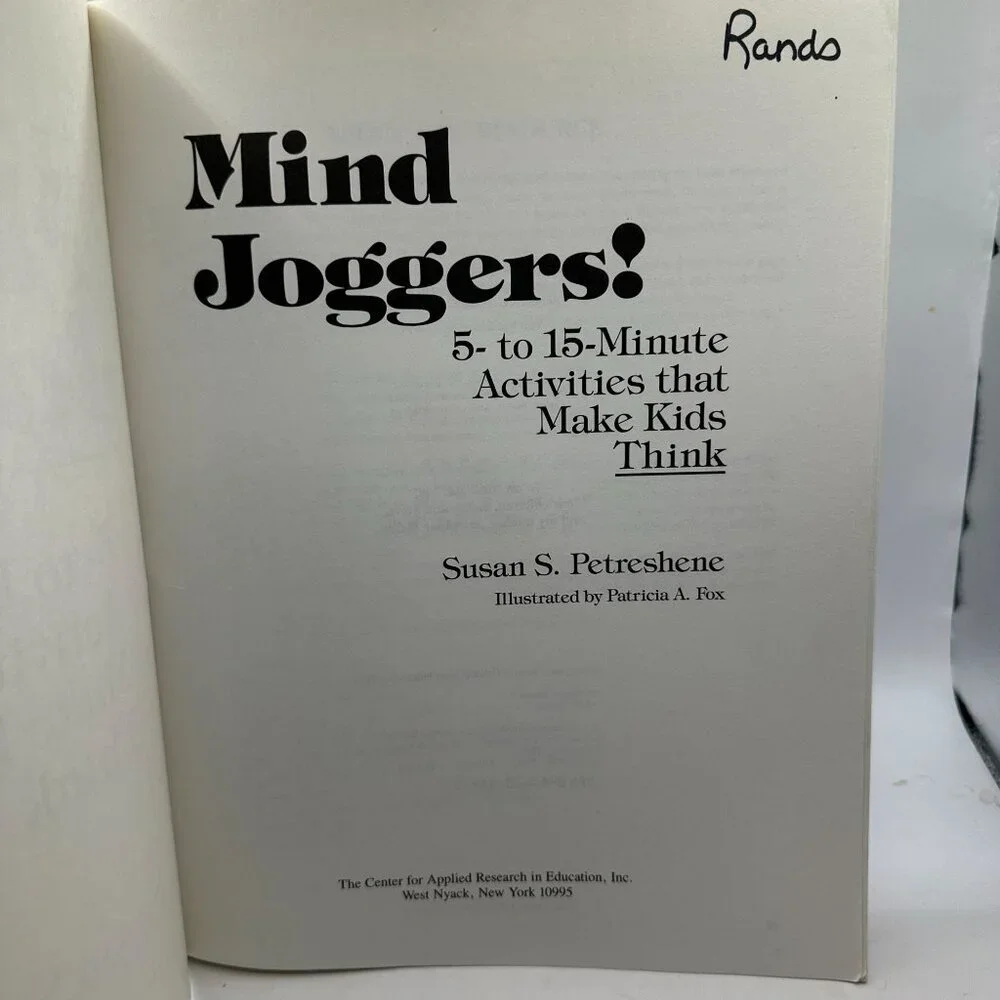 Mind Joggers!: 5- to 15- Minute Activities That Make Kids Think (Paperback)